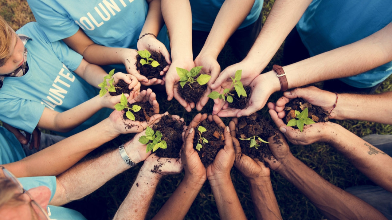 importance-of-community-service-1200-1200x794